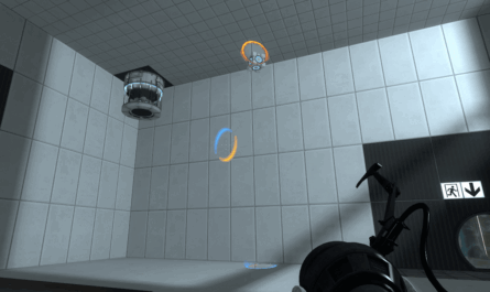 Skjermbilde fra Portal 2 i med kasse som faller gjennom to portaler.